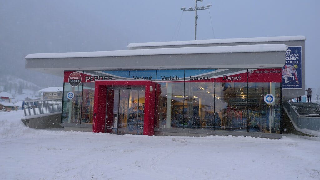 Beitragsbild Gratis Schidepot direkt beim Lift